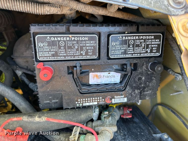 image for item NP9683 2002 Chevrolet Express 3500  school bus