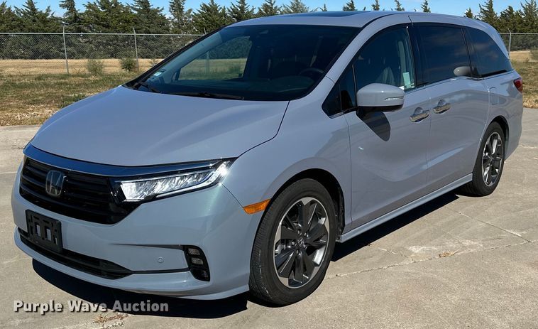 image for item NP9697 2023 Honda Odyssey Elite  van