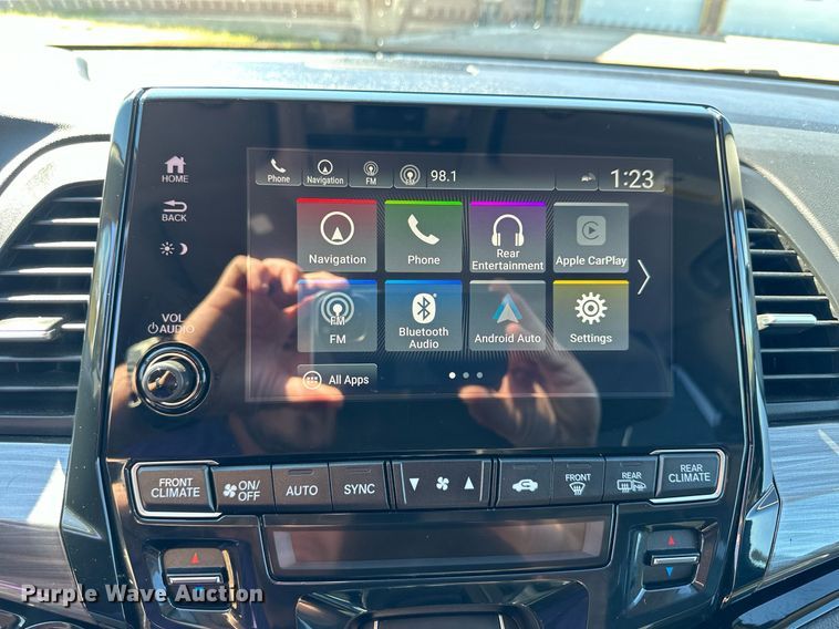 image for item NP9697 2023 Honda Odyssey Elite  van