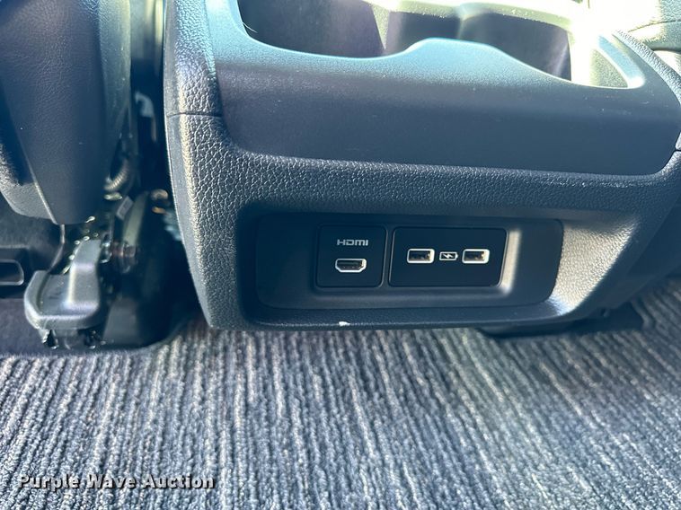 image for item NP9697 2023 Honda Odyssey Elite  van