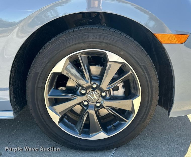 image for item NP9697 2023 Honda Odyssey Elite  van