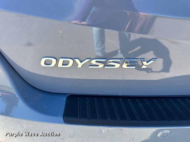 image for item NP9697 2023 Honda Odyssey Elite  van