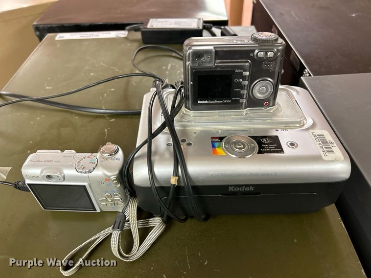 image for item NQ9855 Office equipment