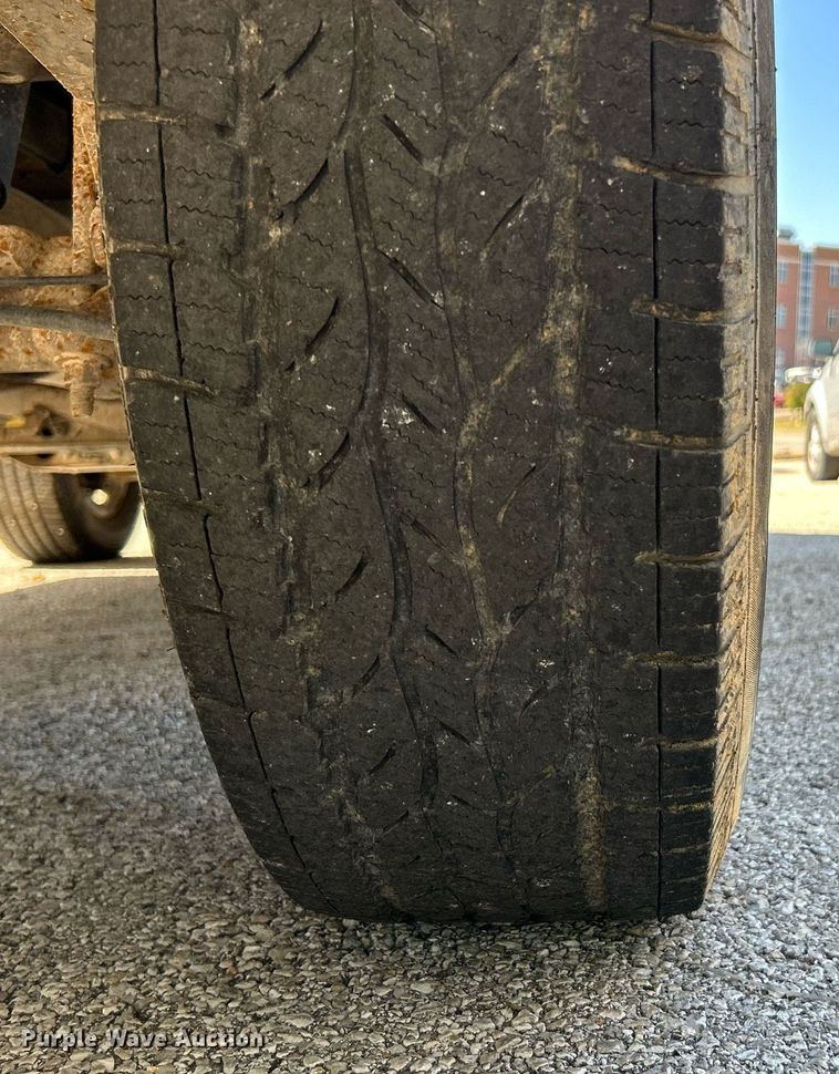 image for item NQ9858 2005 Chevrolet  Silverado 1500 pickup truck