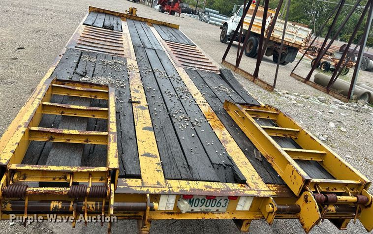 image for item NQ9900 1996 Dynaweld  tilt deck equipment trailer