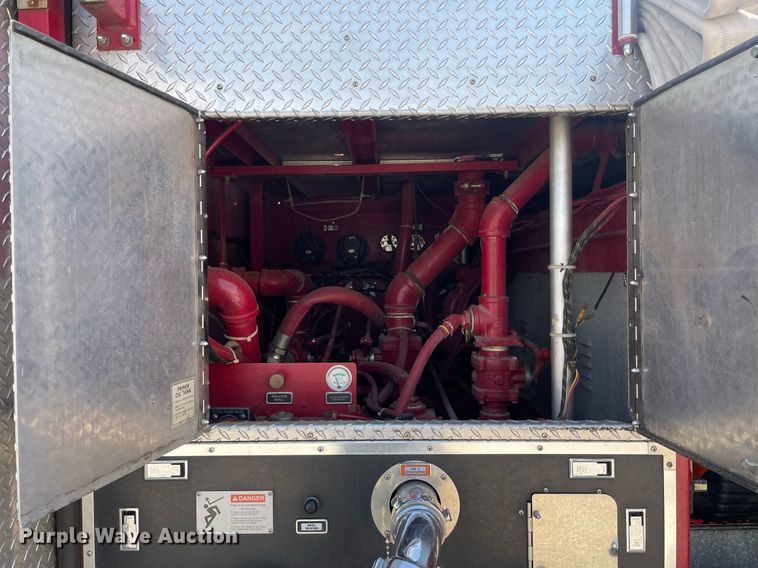 image for item NX9834 1994 Pierce Arrow  fire truck