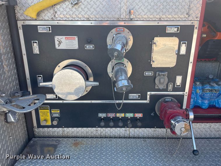 image for item NX9834 1994 Pierce Arrow  fire truck