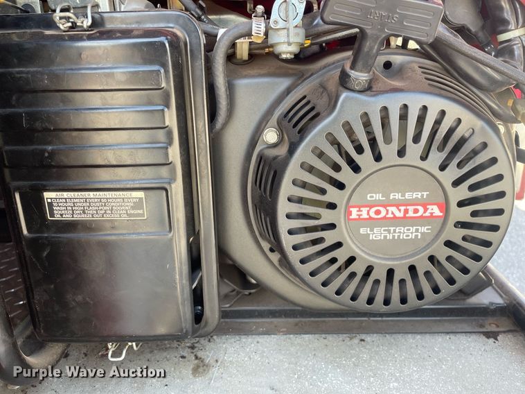 image for item NX9834 1994 Pierce Arrow  fire truck