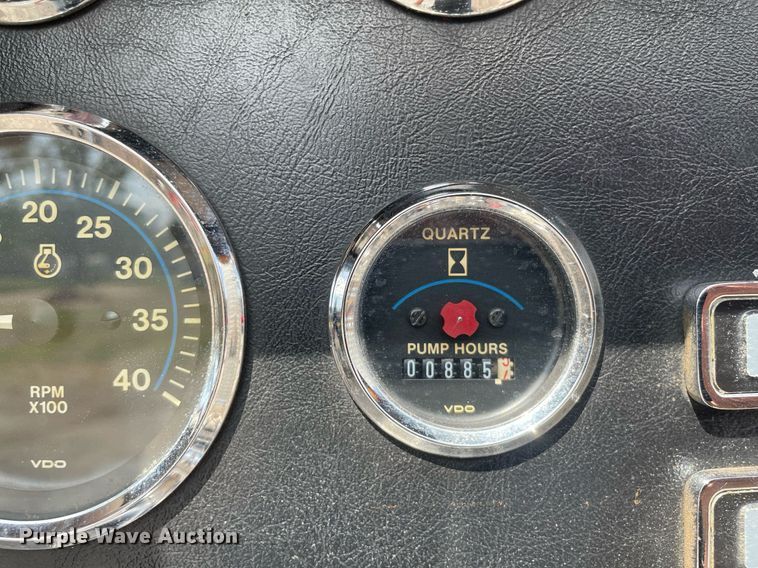 image for item NX9834 1994 Pierce Arrow  fire truck