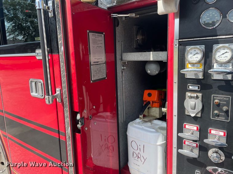 image for item NX9834 1994 Pierce Arrow  fire truck