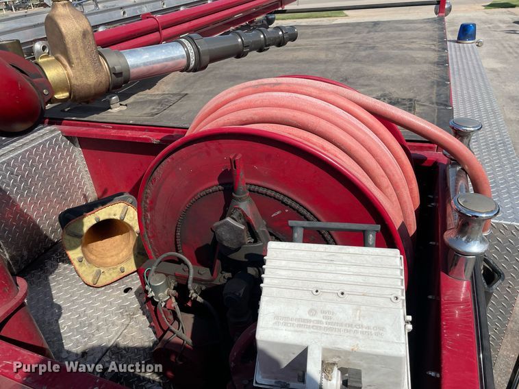 image for item NX9834 1994 Pierce Arrow  fire truck