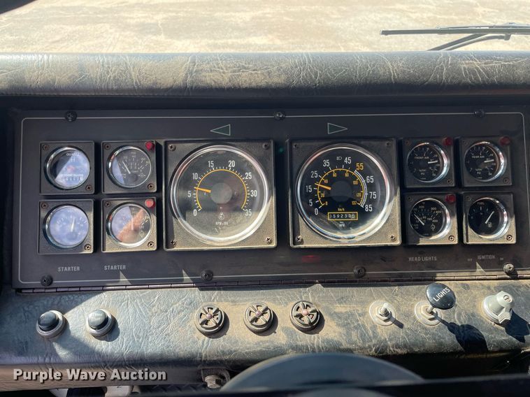 image for item NX9834 1994 Pierce Arrow  fire truck