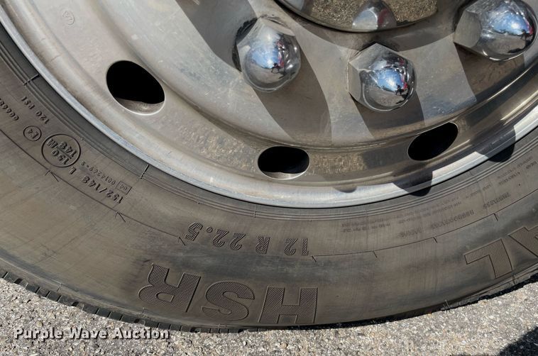 image for item NX9834 1994 Pierce Arrow  fire truck