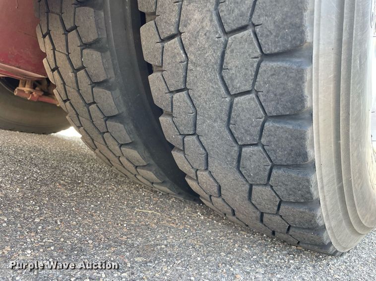 image for item NX9834 1994 Pierce Arrow  fire truck