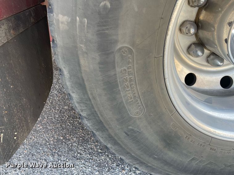 image for item NX9834 1994 Pierce Arrow  fire truck