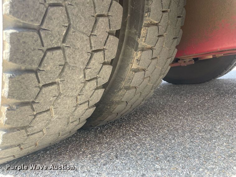 image for item NX9834 1994 Pierce Arrow  fire truck