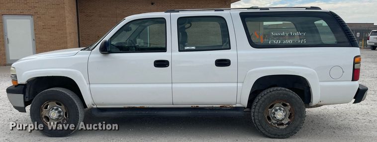 image for item NX9846 2005 Chevrolet Suburban  SUV