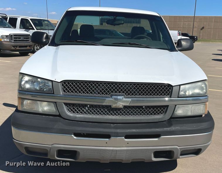 image for item NX9856 2003 Chevrolet Silverado 1500  pickup truck