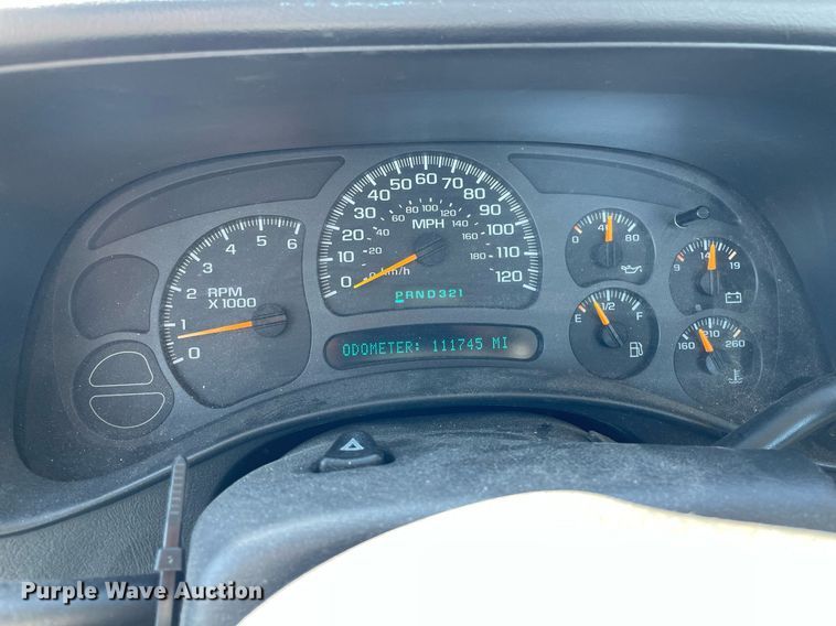 image for item NX9856 2003 Chevrolet Silverado 1500  pickup truck