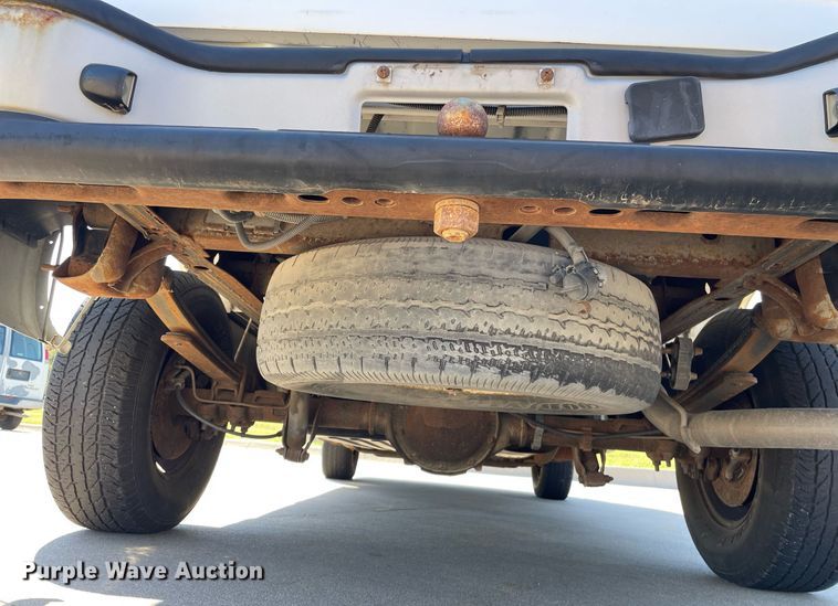 image for item NX9856 2003 Chevrolet Silverado 1500  pickup truck