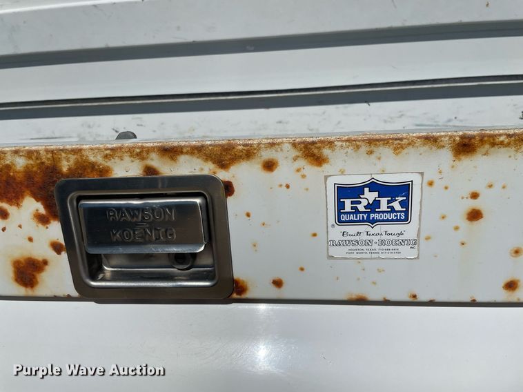 image for item NX9857 2000 Chevrolet Silverado 1500  pickup truck