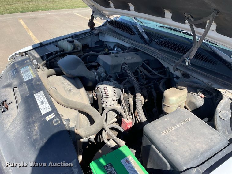 image for item NX9857 2000 Chevrolet Silverado 1500  pickup truck