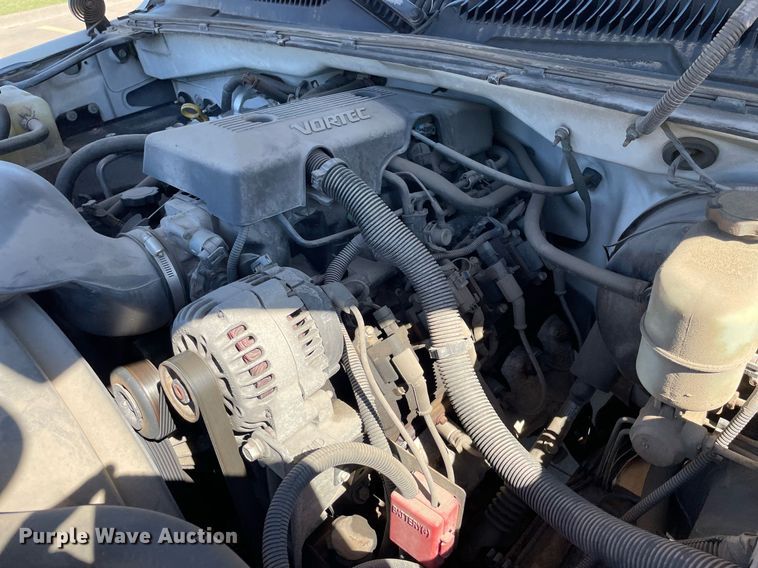 image for item NX9857 2000 Chevrolet Silverado 1500  pickup truck