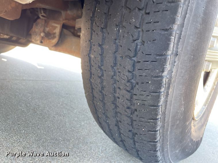 image for item NX9857 2000 Chevrolet Silverado 1500  pickup truck