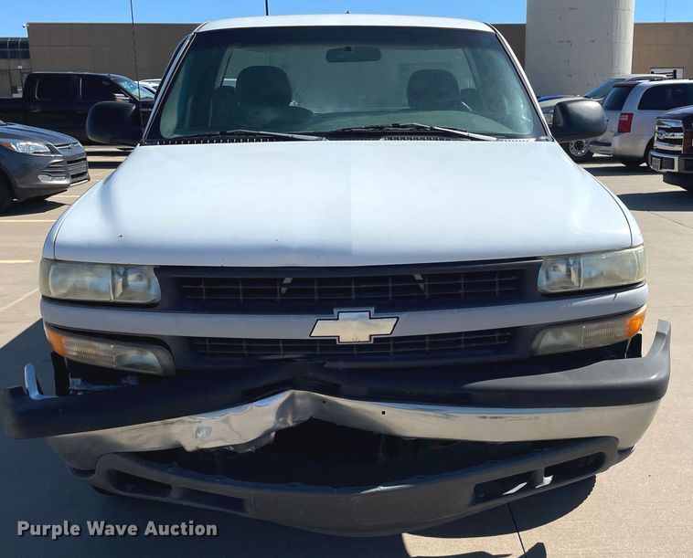 image for item NX9866 2000 Chevrolet Silverado 1500  pickup truck