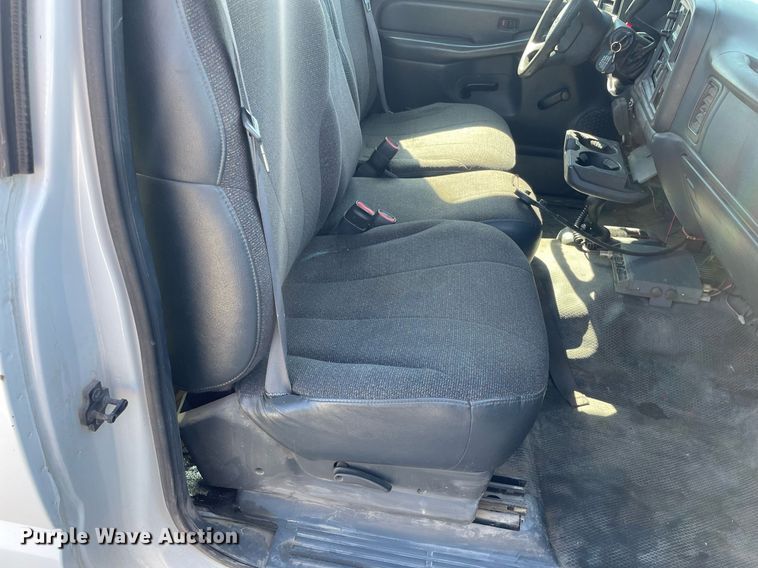 image for item NX9866 2000 Chevrolet Silverado 1500  pickup truck