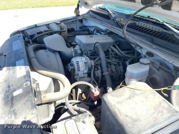 image for item NX9866 2000 Chevrolet Silverado 1500  pickup truck