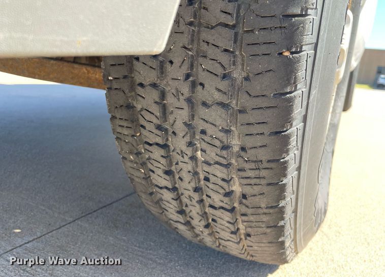 image for item NX9866 2000 Chevrolet Silverado 1500  pickup truck