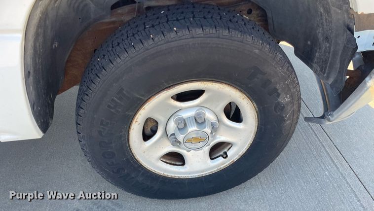 image for item NX9866 2000 Chevrolet Silverado 1500  pickup truck