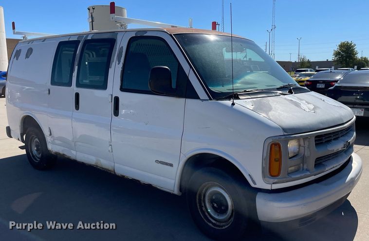 image for item NX9868 1999 Chevrolet Express 1500  van