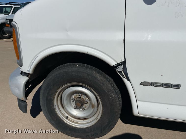 image for item NX9868 1999 Chevrolet Express 1500  van