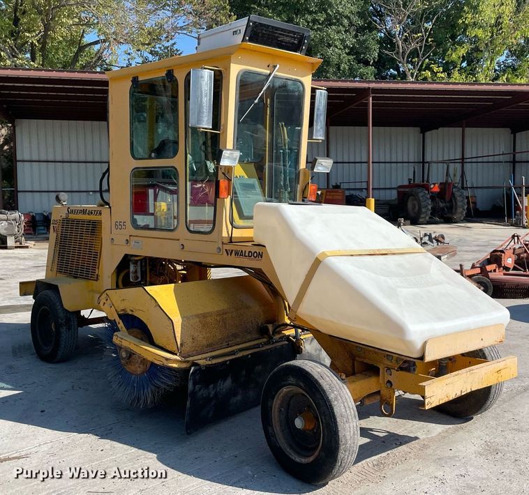 image for item NY9952 Waldon Sweepmaster 250  broom