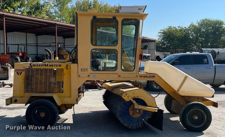 image for item NY9952 Waldon Sweepmaster 250  broom