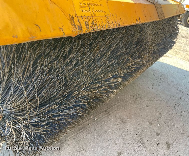 image for item NY9952 Waldon Sweepmaster 250  broom