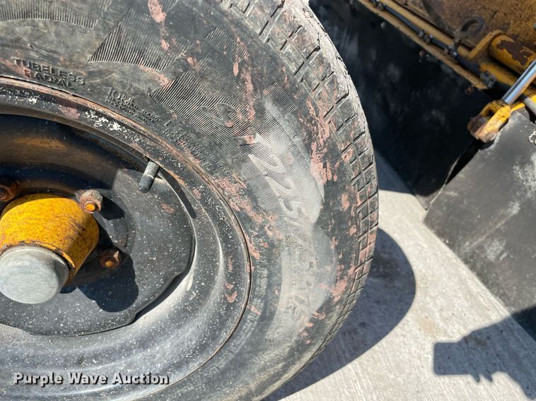 image for item NY9952 Waldon Sweepmaster 250  broom