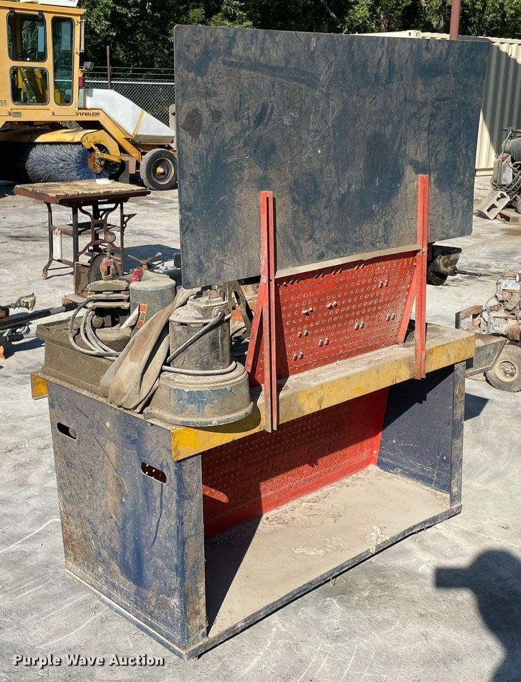 image for item NY9958 Ammco  work bench