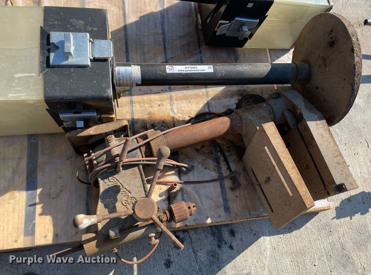 image for item NY9965 Tools