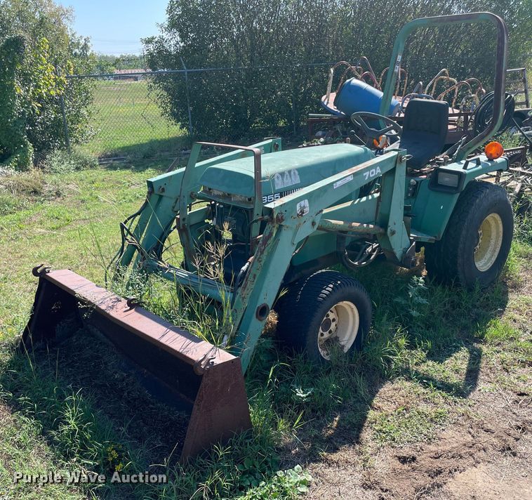 image for item NY9966 1994 John Deere 855  tractor