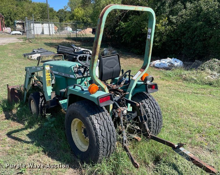 image for item NY9966 1994 John Deere 855  tractor