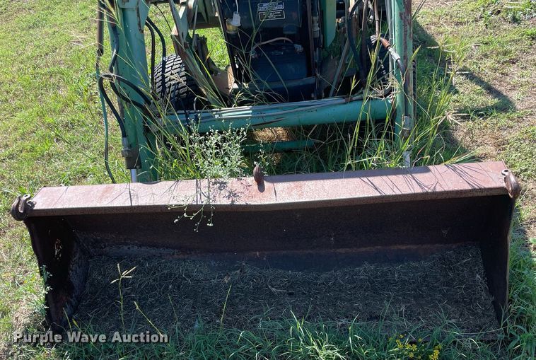 image for item NY9966 1994 John Deere 855  tractor