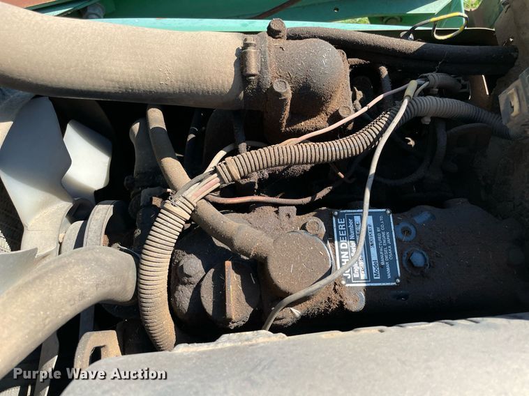 image for item NY9966 1994 John Deere 855  tractor