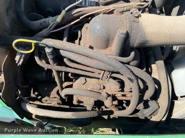 image for item NY9966 1994 John Deere 855  tractor