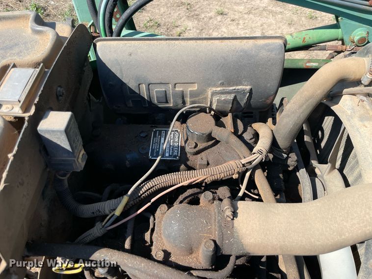 image for item NY9966 1994 John Deere 855  tractor