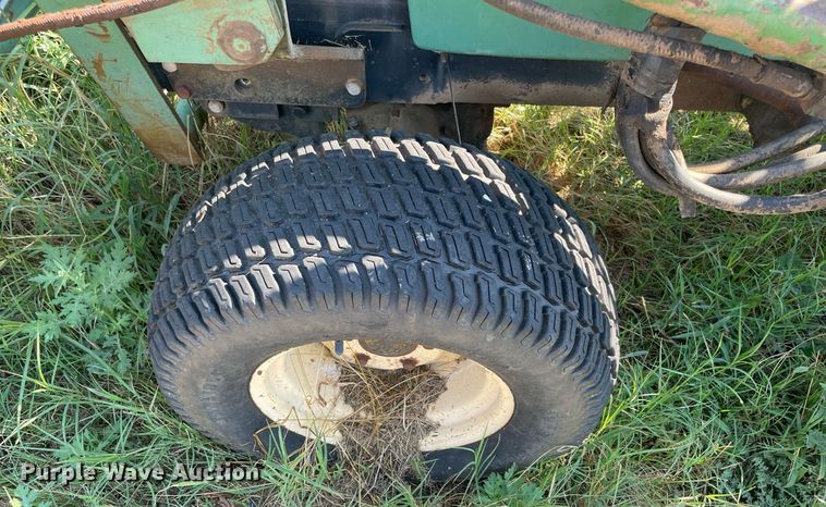 image for item NY9966 1994 John Deere 855  tractor