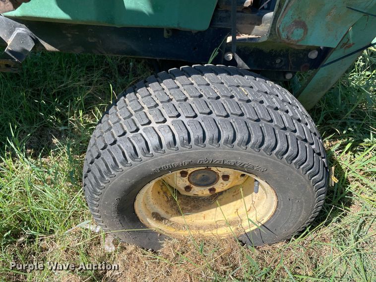 image for item NY9966 1994 John Deere 855  tractor