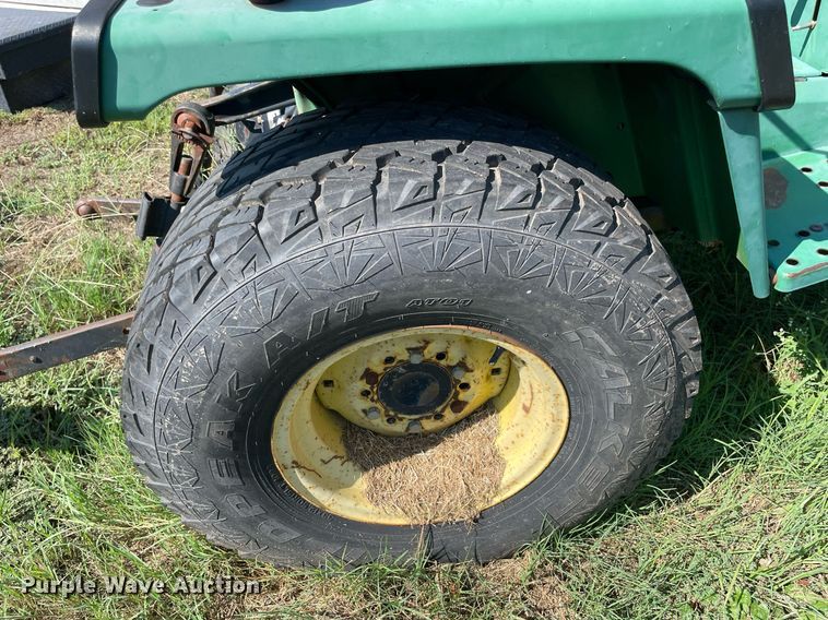 image for item NY9966 1994 John Deere 855  tractor